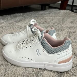 On Cloud Tennis Shoe